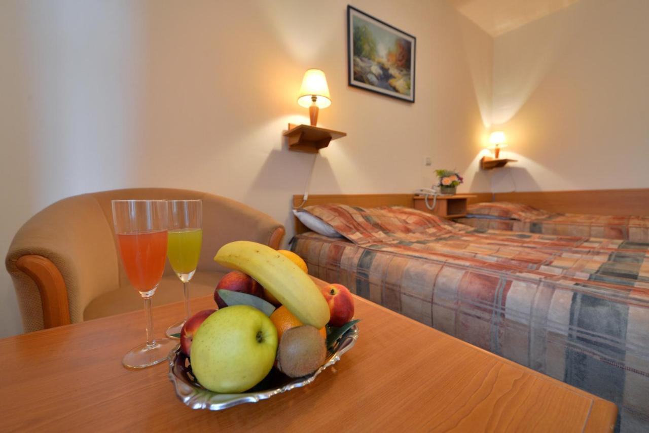 Hotel Zelengora Kragujevac Quarto foto